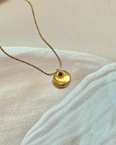Ariana Round Necklace